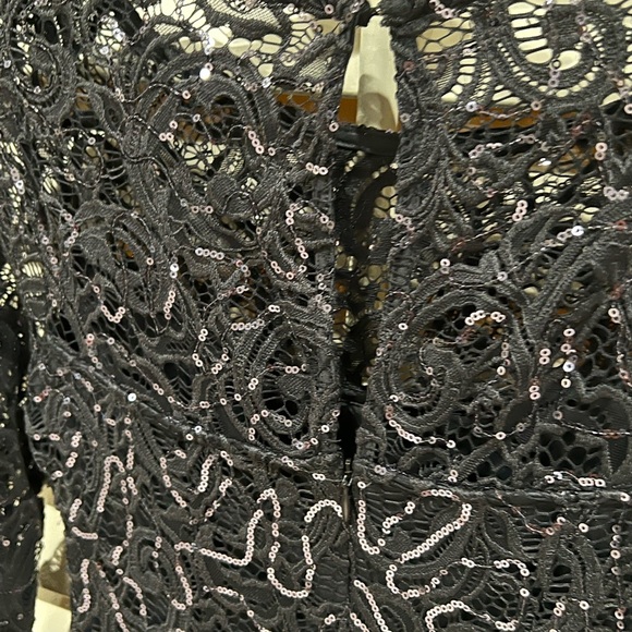 Lace Dress - Picture 5 of 13